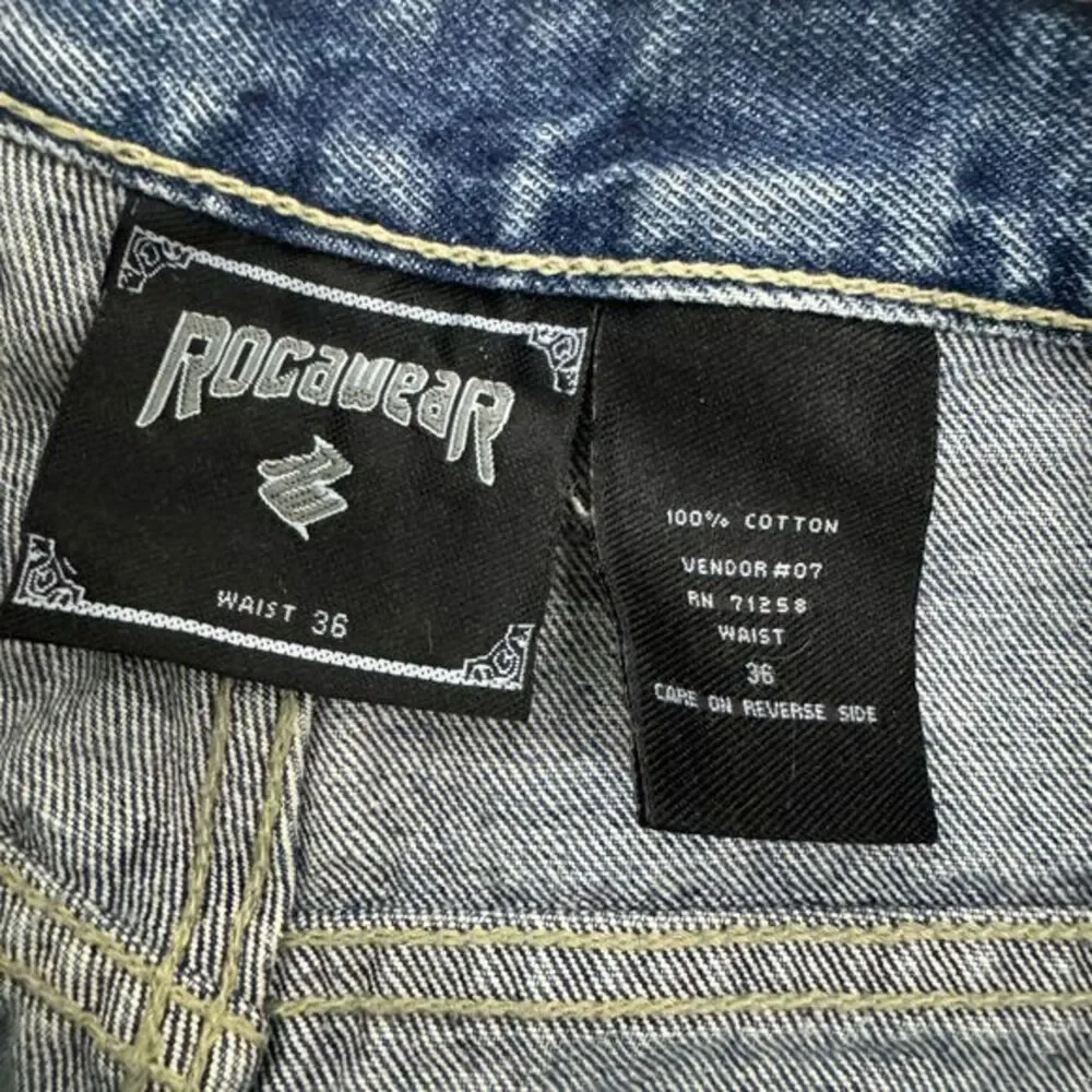Vintage Rocawear Shorts Men 36 Medium Wash Blue Denim Logo Baggy Hip Hop Y2K